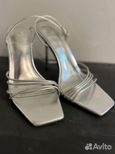 Босоножки Mango