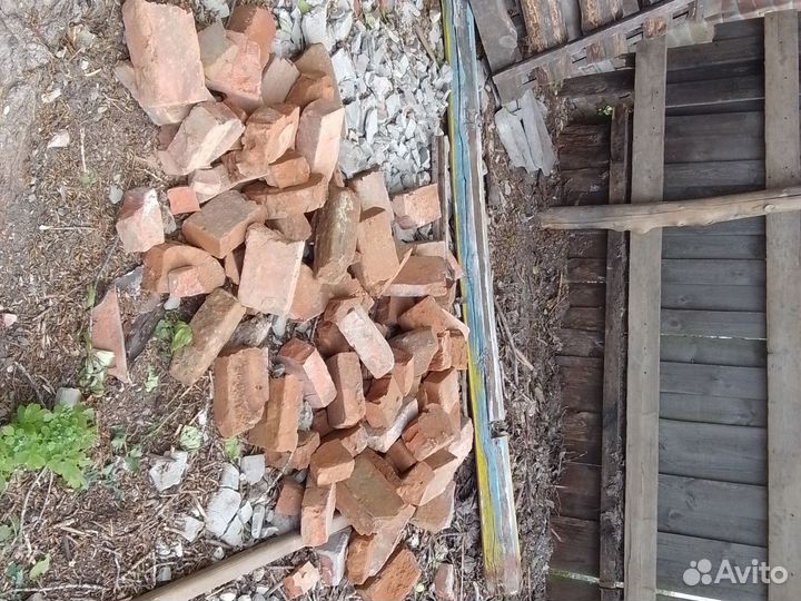 Кирпич бу