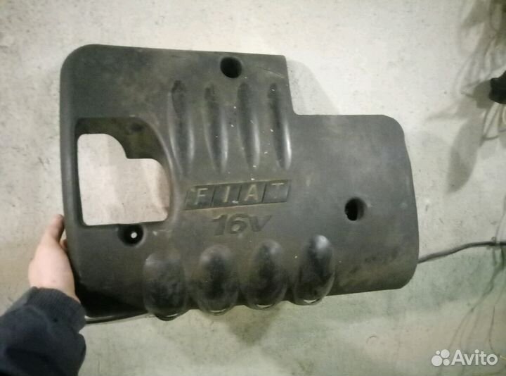 Декоративная накладка на двигатель fiat