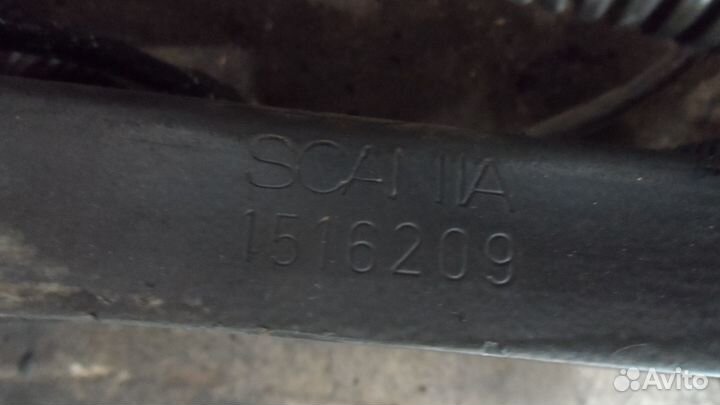 Змеевик охладителя с кронштейном в сборе Scania R4