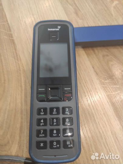 Спутниковый телефон