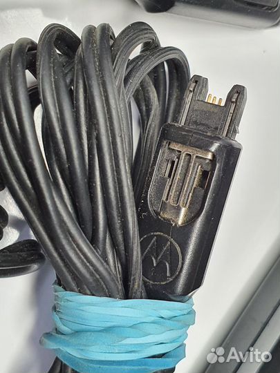 Три зарядных устройства для motorola