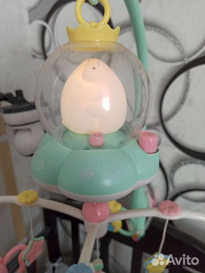 Мобиль сенсорный на кроватку