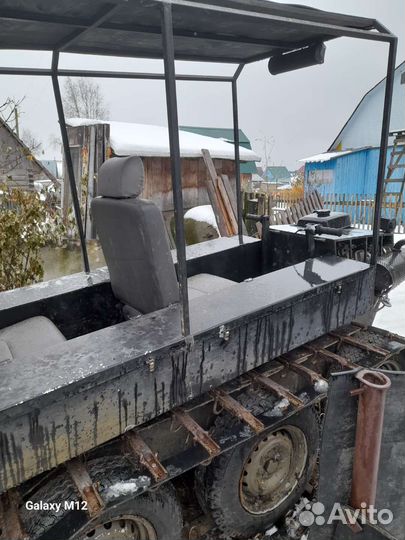 Гусеничный вездеход