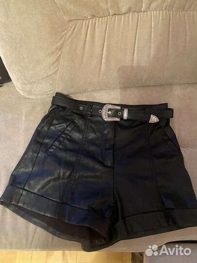 Кожанные шорты bershka