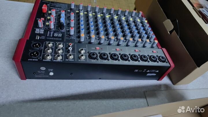 Микшерный пульт Volta Intro 81 Ultra