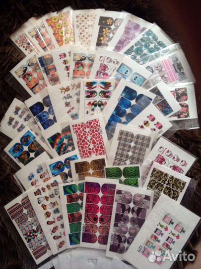 Гель лаки разных фирм и слайдеры