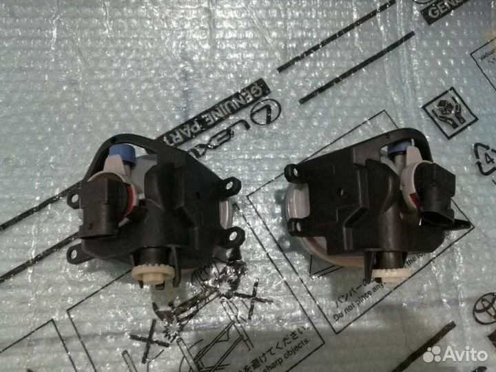 Противотуманка Toyota Land Cruiser Prado 150