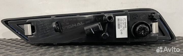 Поворотник левый Volvo FH5 84389663