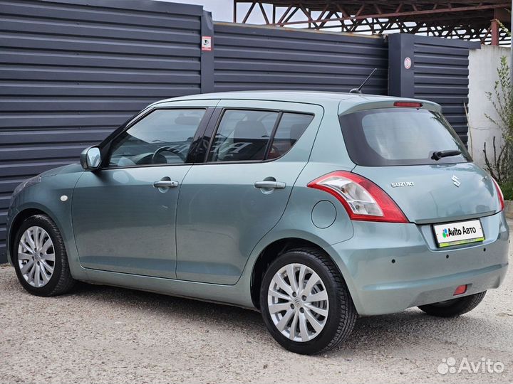 Suzuki Swift 1.2 AT, 2011, 74 000 км