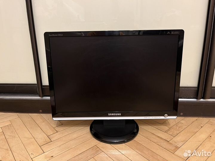 Монитор Samsung SyncMaster 226BW