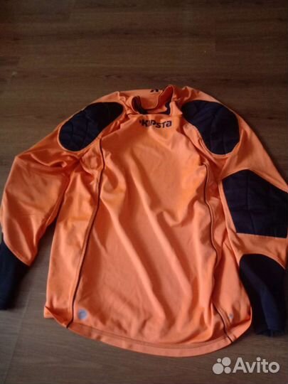 Вратарская футбольная кофта, 56