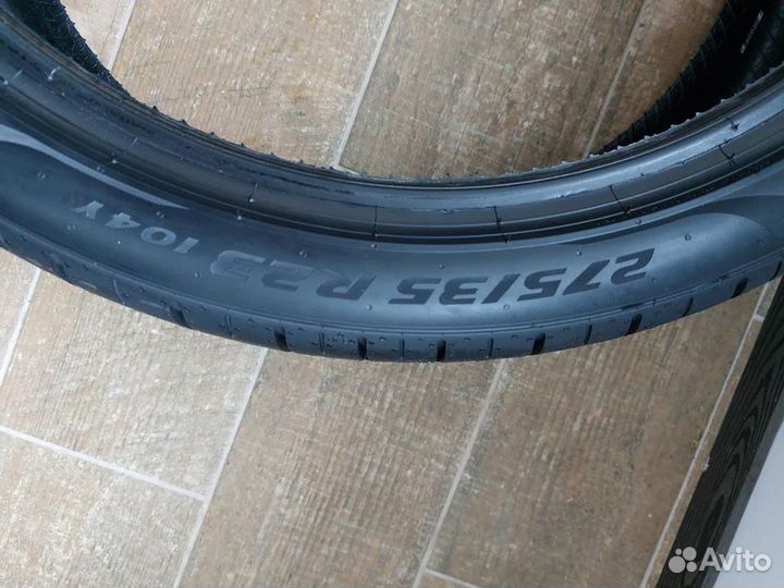 Pirelli P Zero PZ4 L.S. 275/35 R23 и 315/30 R23