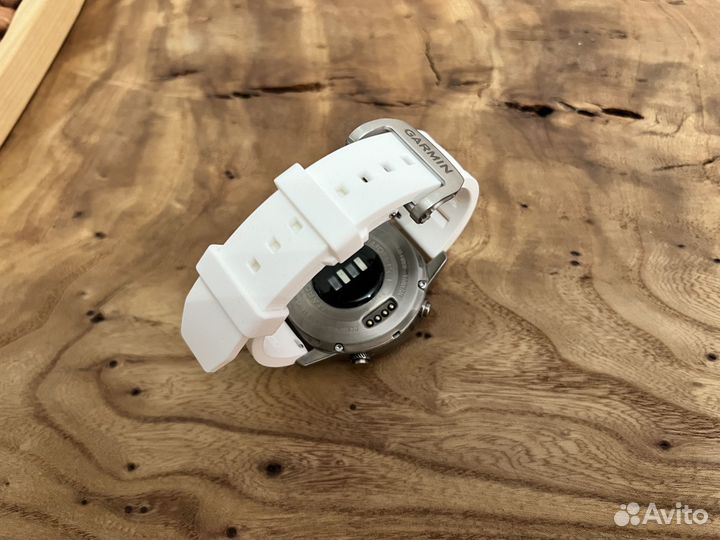 Каучуковый ремешок для часов Garmin Marq