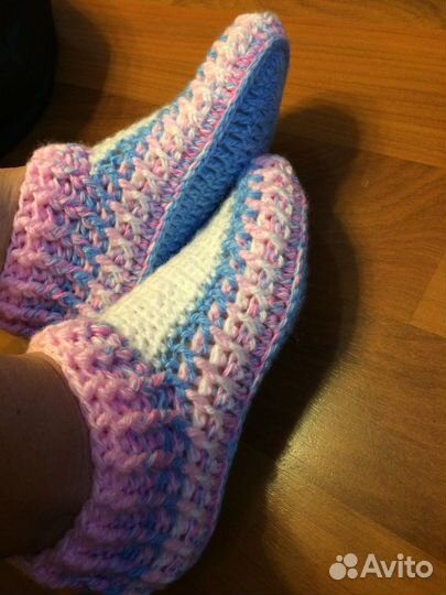 Вязанные тапочки-следки, пинетки