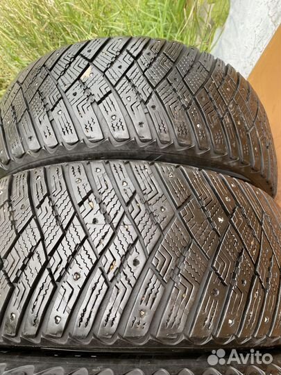 Goodyear UltraGrip 215/55 R16