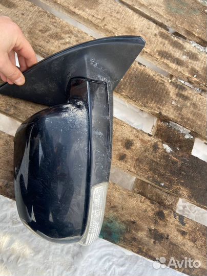 Geely Emgrand EC7, Зеркало правое электрическое