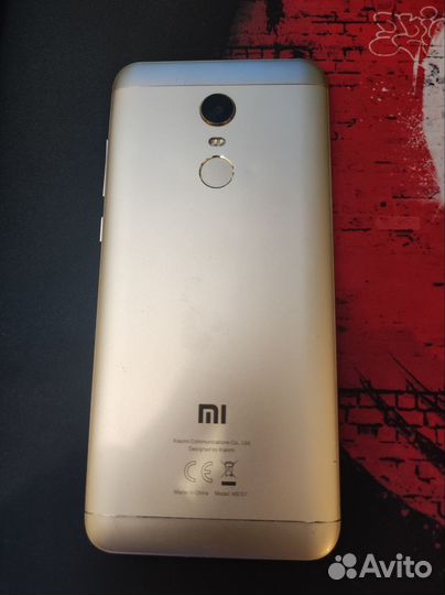 Xiaomi Redmi 5 Plus, 3/32 ГБ