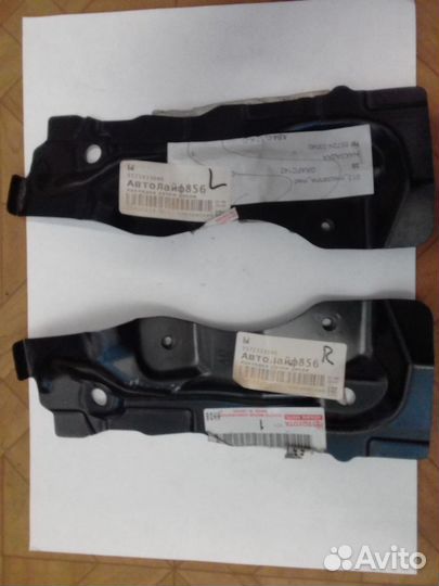 Накладка петли капота toyota camry XV40