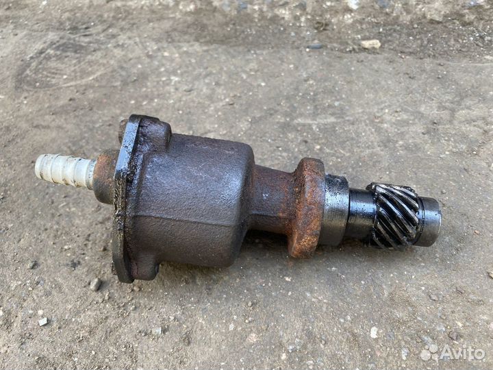 Насос вакуумный 1,6 - 1,7 VW Passat (B3)