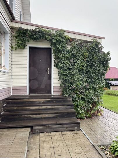 Коттедж 100 м² на участке 10,4 сот.