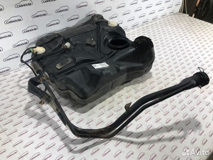 Топливный бак (бензобак) Mazda 3 BK седан 1.6 Z6