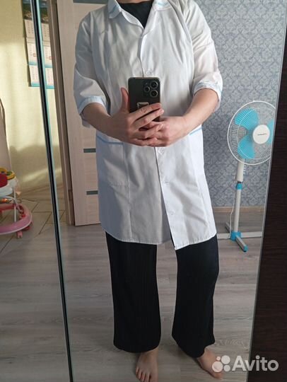 Медицинские халаты женские 46-48 размеров пакетом