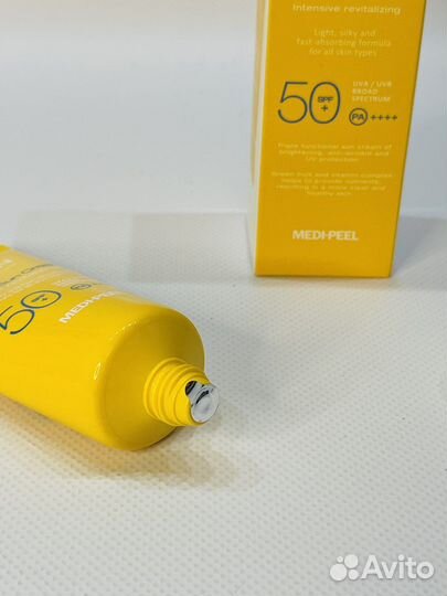Medi Peel крем-эссенция спф 50+++ витаминный