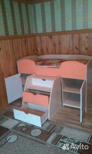 Детская кроватка