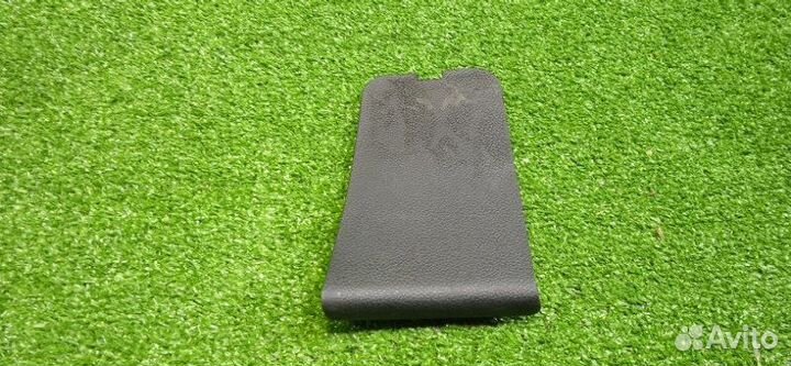 Накладка багажника задняя правая Kia Ceed JD G4FG