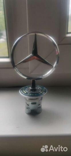 Эмблема на капот Мерседес