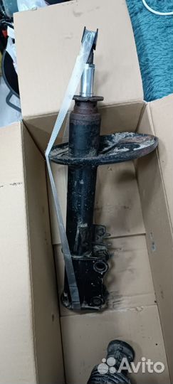 Передние стойки