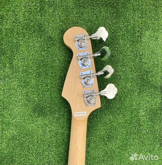 Бас гитара Jazz Bass
