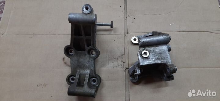 Кронштейн Mitsubishi Pajero Sport 3 L200 4N15