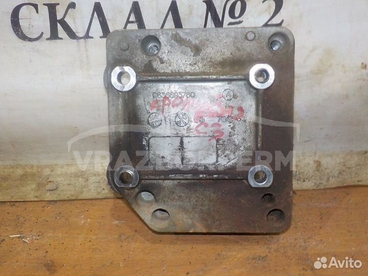 Кронштейн компрессора кондиционера Citroen C3