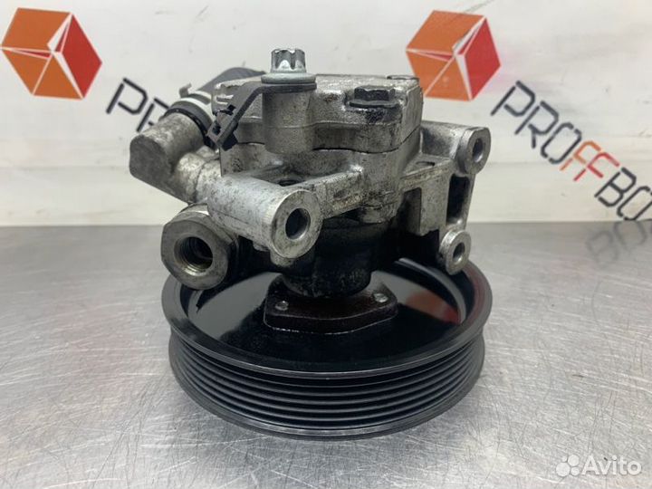 Насос гидроусилителя руля Mercedes C-Class W203