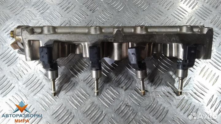 Топливная рампа Volkswagen Golf 5 2009 GK284AHB