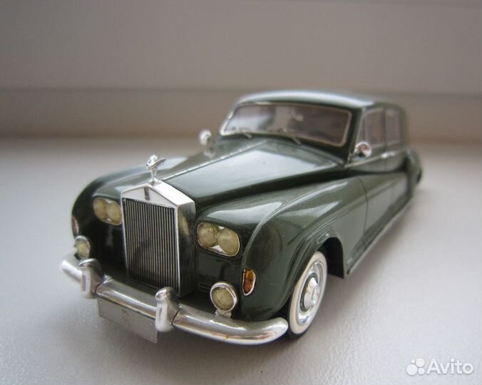 1/43 1967 Rolls Royce Phantom V PV23 James Young