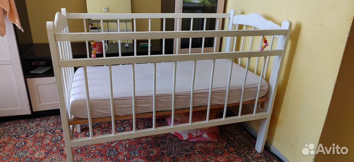Детская кроватка