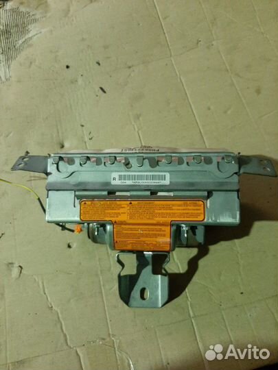 Подушка безопасности пассажира Ниссан Ноут