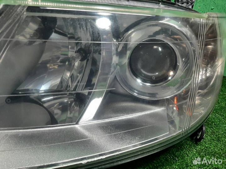 Фара левая Subaru Tribeca WX 2009