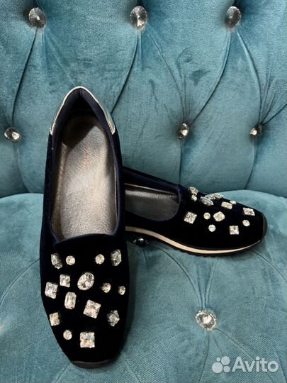 Бархатные слипоны с камнями Pazolini 40