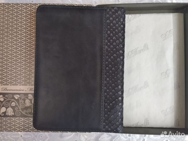 Женский бумажник водителя