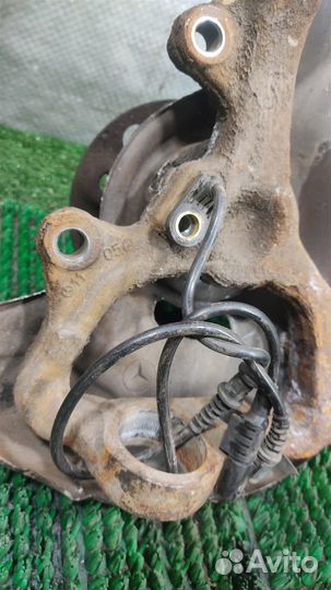 Кулак передний левый Mercedes Benz E-class W211 2