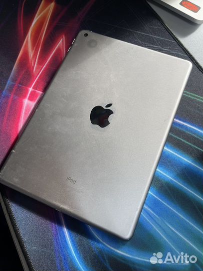 iPad 5 a1822 на запчасти