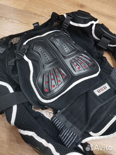 Защита корпуса и рук для активных видов спорта