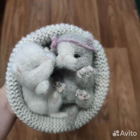 Реалистичный котёнок вязаная игрушка