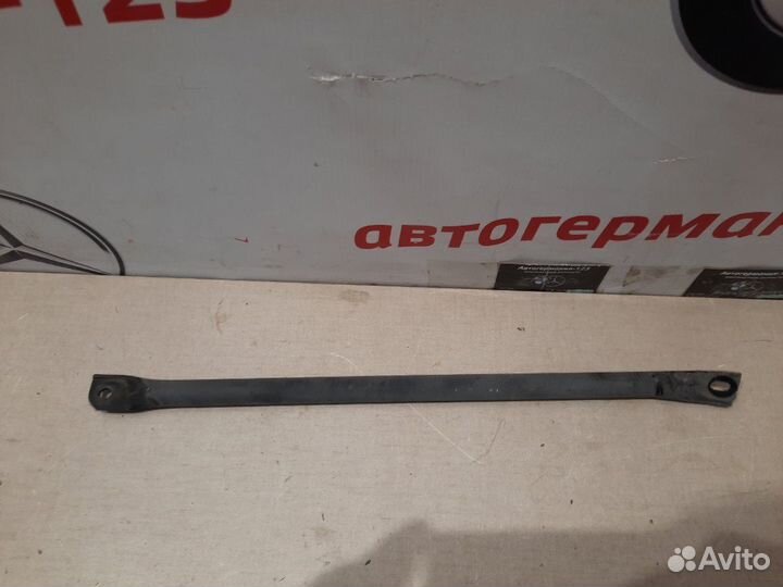 Распорка передняя правая Bmw 530 F07 N55B30A 2009