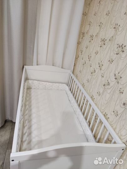 Детская кровать IKEA с матрасом + бортики