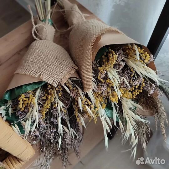 Букеты из сухоцветов и злаков в наличии